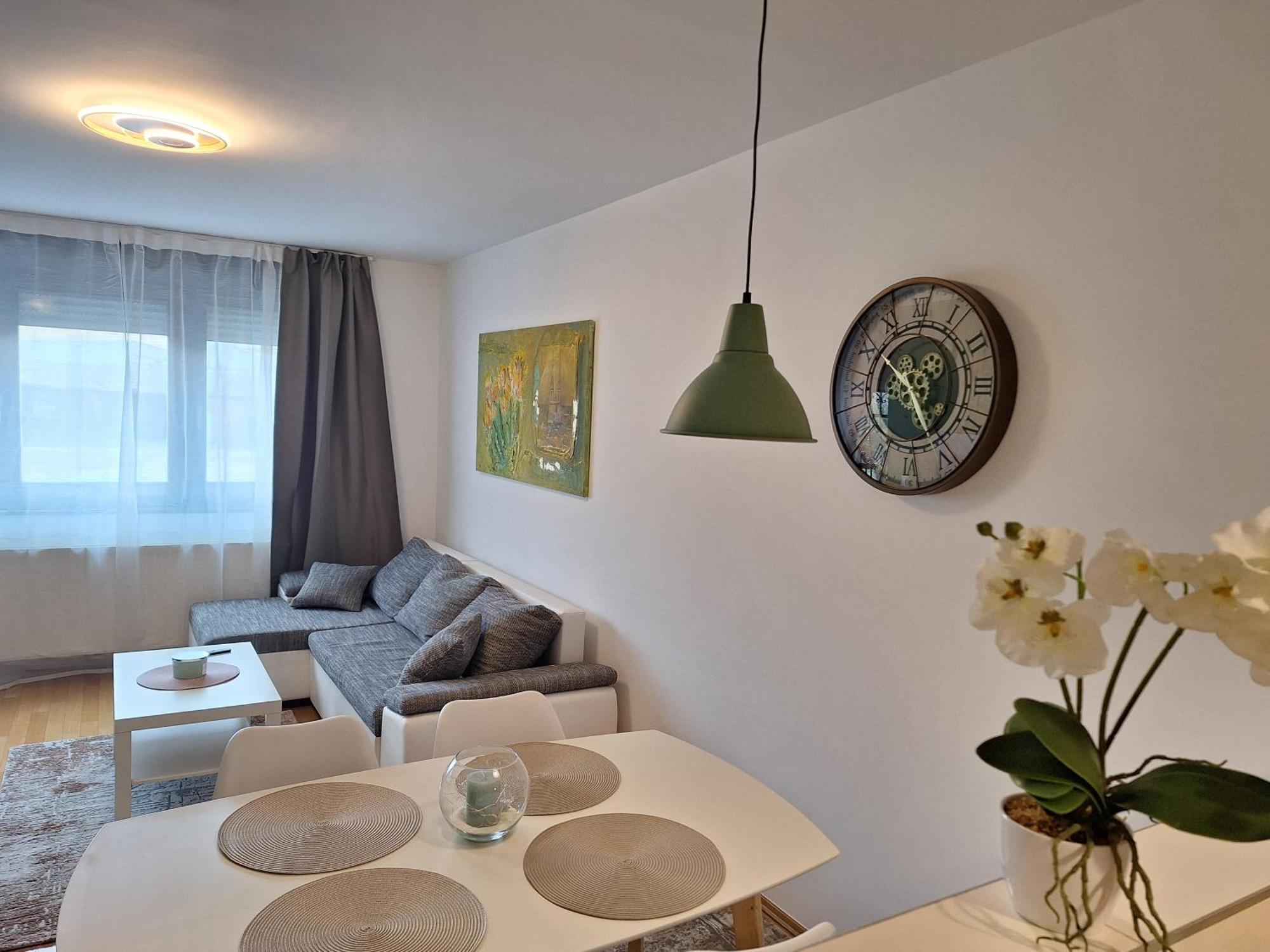 Apartman Lory, Zagreb, Downtown, With Own Parking In The Garage Eksteriør bilde
