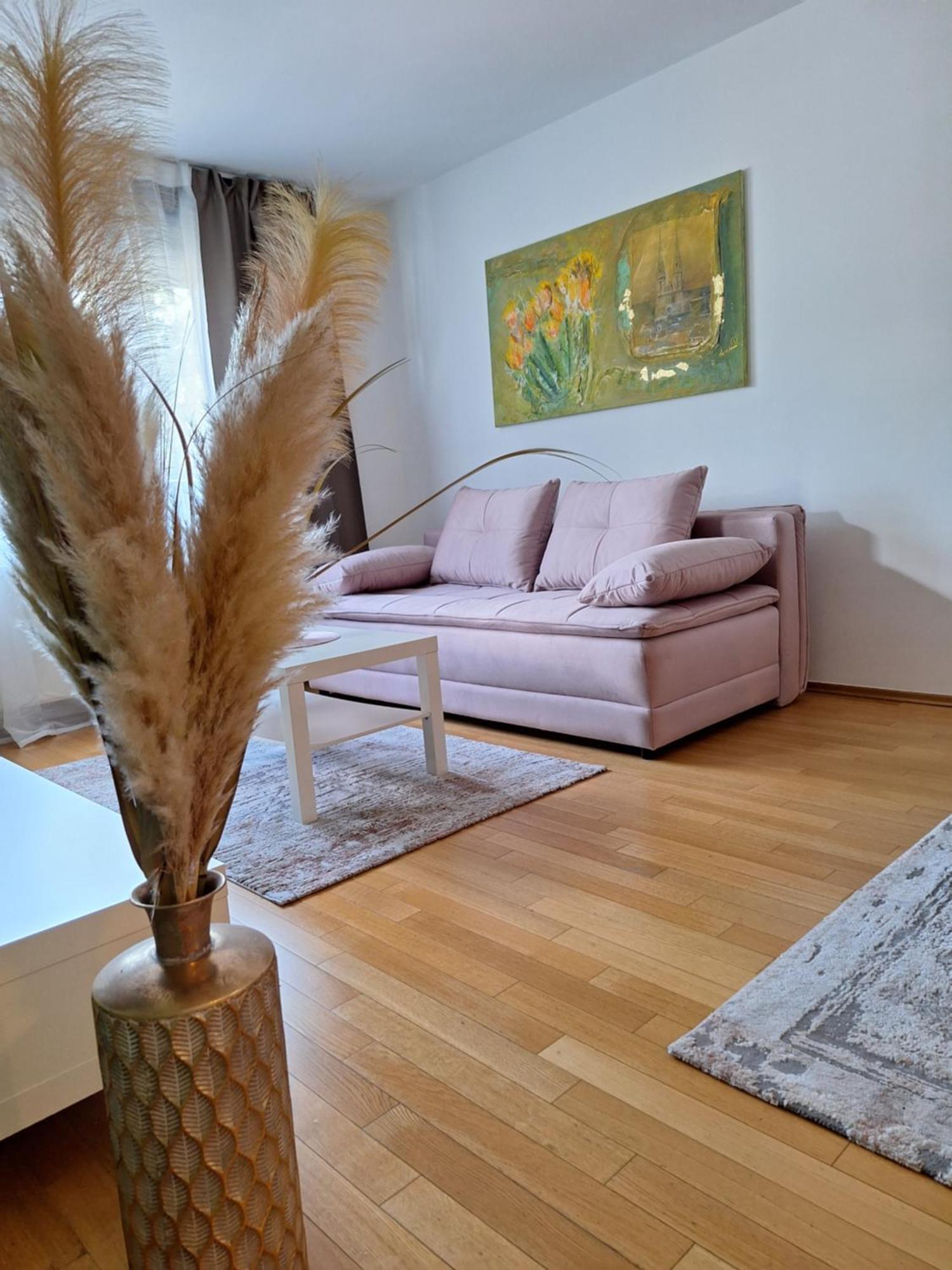 Apartman Lory, Zagreb, Downtown, With Own Parking In The Garage Eksteriør bilde